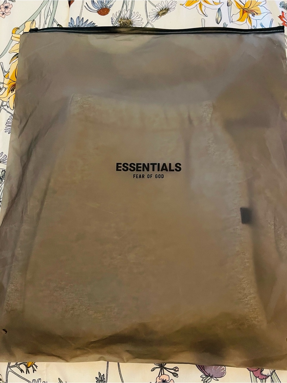 Fear of God ESSENTIAL shorts